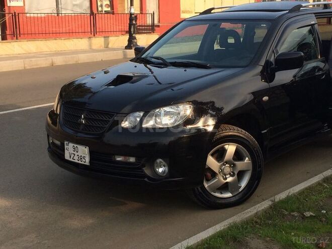 Mitsubishi Airtrek 2003, 219,124 km - 2.0 l - Lənkəran