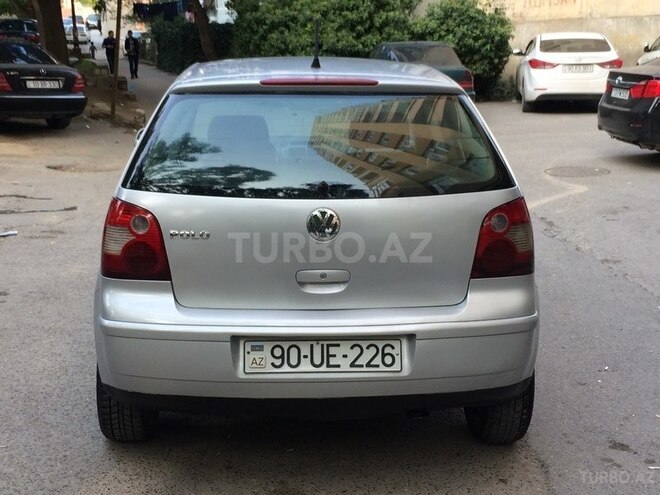 Volkswagen Polo 2004, 256,000 km - 1.4 l - Bakı