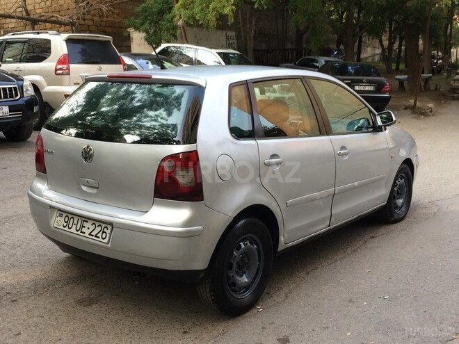 Volkswagen Polo 2004, 256,000 km - 1.4 l - Bakı