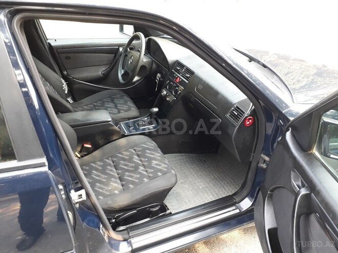 Mercedes C 220 1999, 454,000 km - 2.2 л - Sumqayıt
