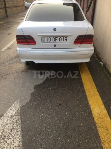 Mercedes E 320 2000, 231,000 km - 3.2 l - Bakı