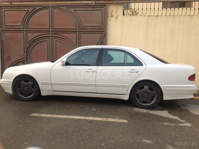 Mercedes E 320 2000, 231,000 km - 3.2 l - Bakı