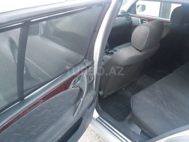 Mercedes E 200 2000, 300,000 km - 2.0 l - Bakı