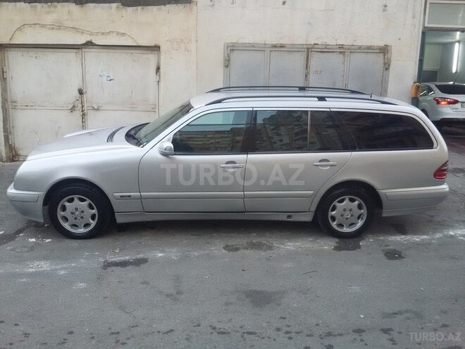 Mercedes E 200 2000, 300,000 km - 2.0 l - Bakı