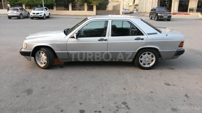 Mercedes 190 1991, 270,000 km - 2.0 l - Bakı