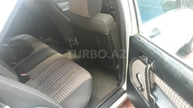Mercedes 190 1991, 270,000 km - 2.0 l - Bakı