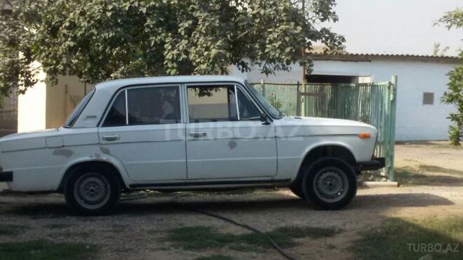 LADA (VAZ) 2106 1981, 150,000 km - 1.6 l - Salyan