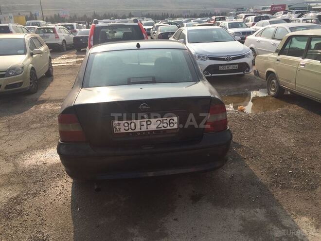 Opel Vectra 1997, 150,000 km - 1.6 l - Bakı