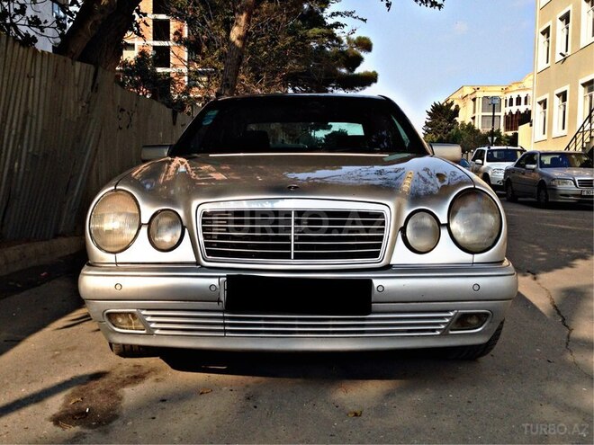 Mercedes E 220 1998, 222,111 km - 2.2 л - Bakı