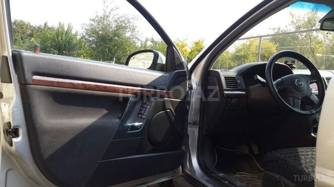 Opel Vectra 2003, 205,000 km - 2.2 л - Füzuli