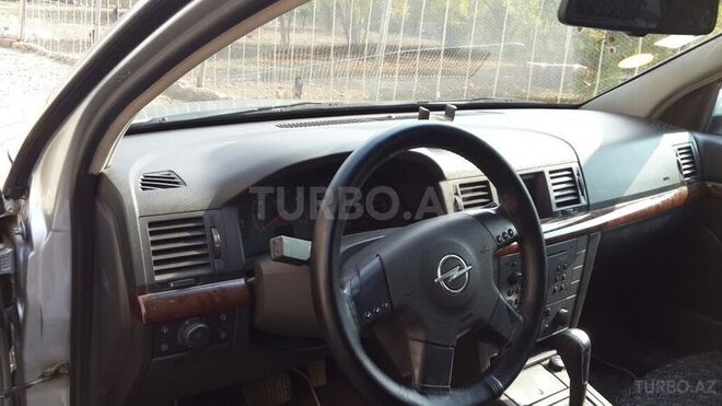 Opel Vectra 2003, 205,000 km - 2.2 л - Füzuli