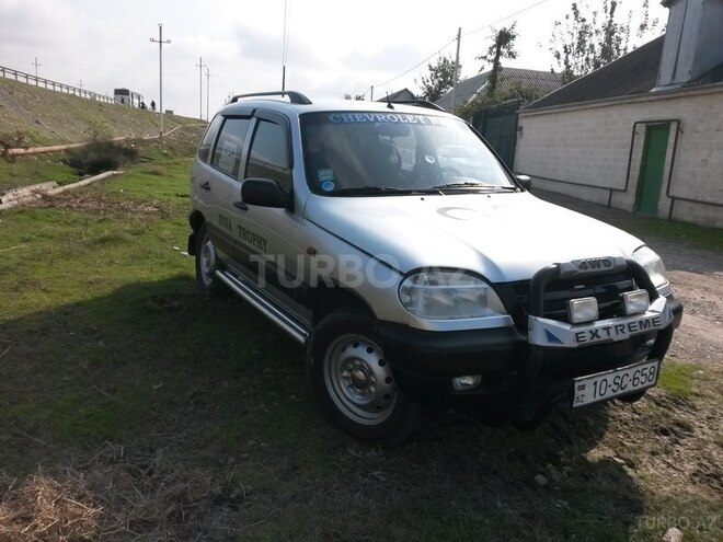 Chevrolet Niva 2008, 111,380 km - 1.8 l - Şamaxı