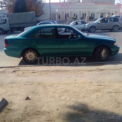 Mercedes C 200 1997, 260,000 km - 2.0 l - Bakı