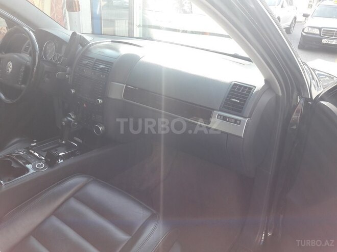Volkswagen Touareg 2003, 186,000 km - 4.2 л - Bakı