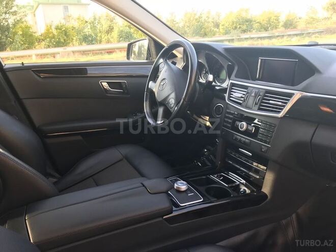Mercedes E 300 2010, 60,000 km - 3.0 l - Bakı