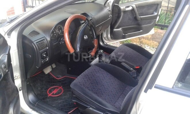 Opel Astra 2000, 226,000 km - 1.6 л - Bakı