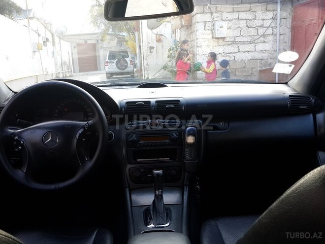 Mercedes C 320 2000, 296,000 km - 3.2 л - Bakı