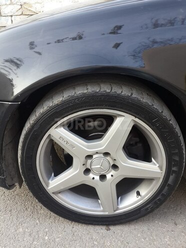Mercedes C 320 2000, 296,000 km - 3.2 л - Bakı