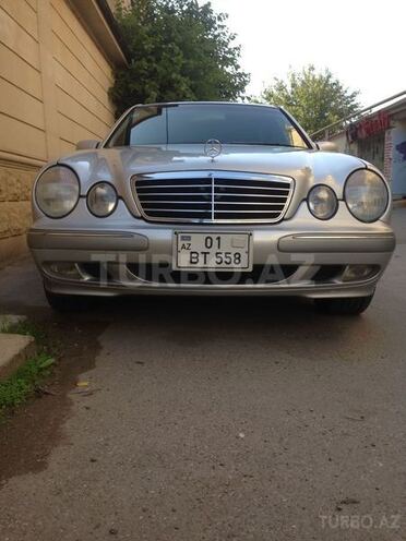 Mercedes E 240 2000, 100,000 km - 2.6 л - Bakı
