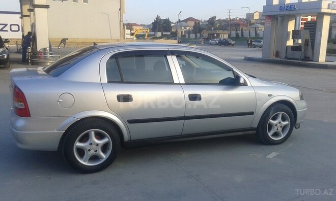 Opel Astra 2000, 226,000 km - 1.6 л - Bakı