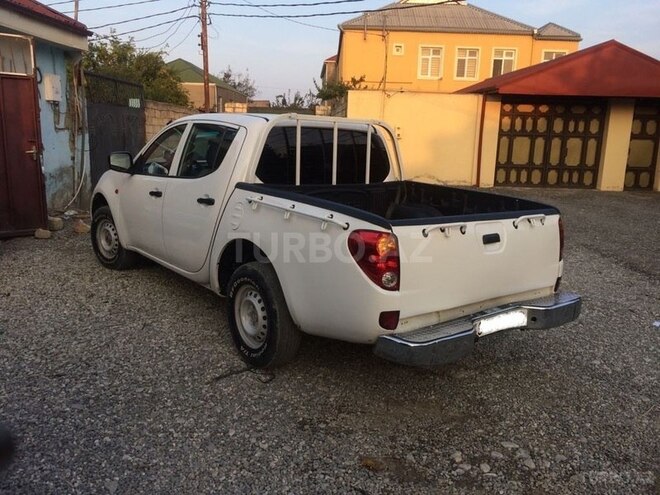 Mitsubishi L200 2007, 133,000 km - 2.5 л - Xırdalan