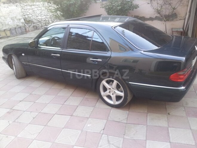 Mercedes E 240 1998, 278,000 km - 2.4 l - Bakı