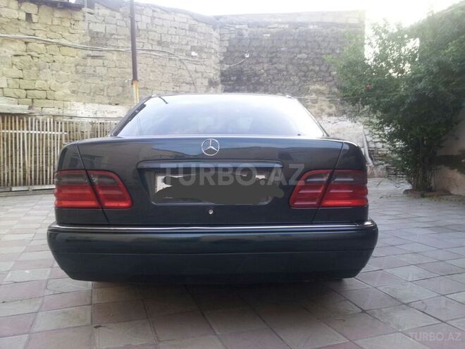 Mercedes E 240 1998, 278,000 km - 2.4 l - Bakı