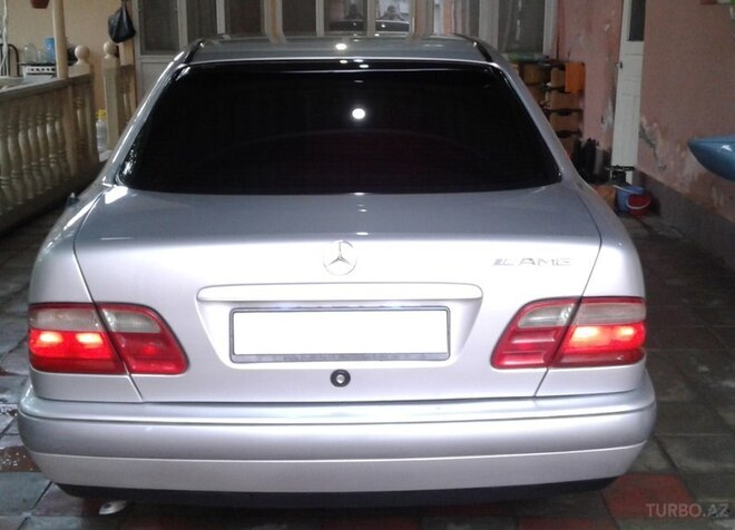Mercedes E 230 1996, 304,000 km - 2.3 l - Gəncə