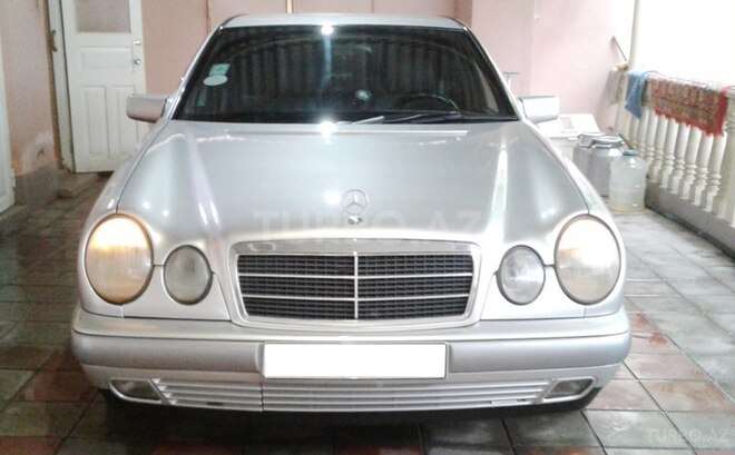 Mercedes E 230 1996, 304,000 km - 2.3 l - Gəncə