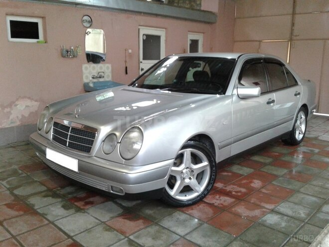 Mercedes E 230 1996, 304,000 km - 2.3 l - Gəncə