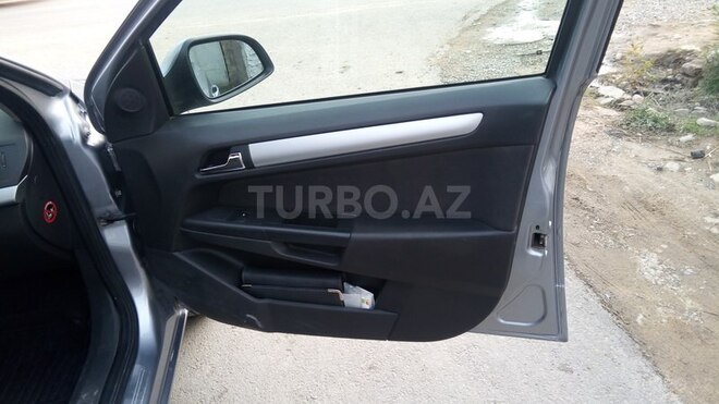Opel Astra 2010, 18,745 km - 1.8 l - Bakı