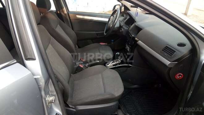 Opel Astra 2010, 18,745 km - 1.8 l - Bakı