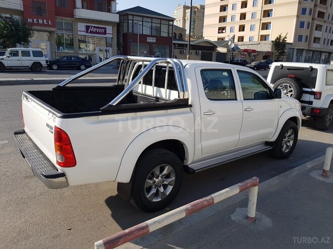 Toyota Hilux 2010, 76,000 km - 2.5 l - Bakı