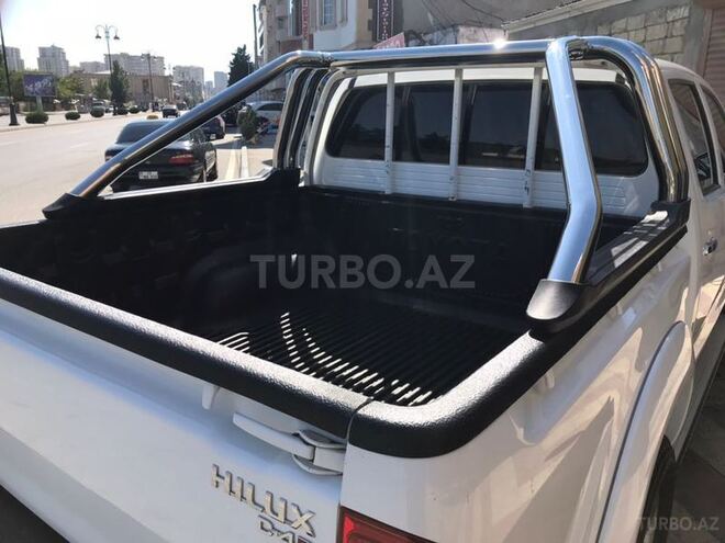 Toyota Hilux 2010, 76,000 km - 2.5 l - Bakı
