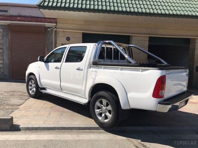 Toyota Hilux 2010, 76,000 km - 2.5 l - Bakı