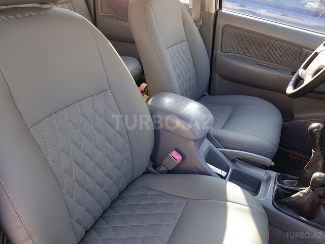 Toyota Hilux 2010, 76,000 km - 2.5 l - Bakı