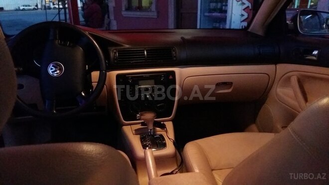 Volkswagen Passat 2002, 263,355 km - 1.8 л - Bakı