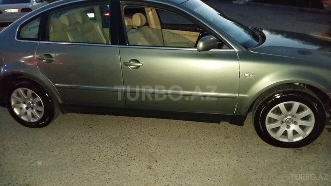 Volkswagen Passat 2002, 263,355 km - 1.8 л - Bakı