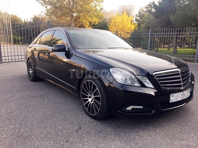 Mercedes E 350 2009, 180,000 km - 3.5 l - Bakı