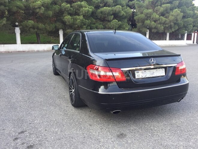 Mercedes E 350 2009, 180,000 km - 3.5 l - Bakı