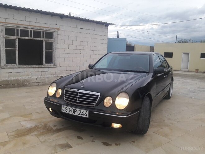 Mercedes E 320 2001, 217,450 km - 3.2 l - Bakı