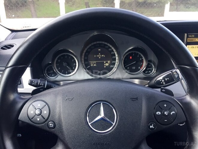 Mercedes E 350 2009, 180,000 km - 3.5 l - Bakı