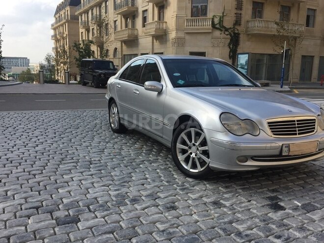 Mercedes C 200 2000, 297,800 km - 2.0 l - Bakı