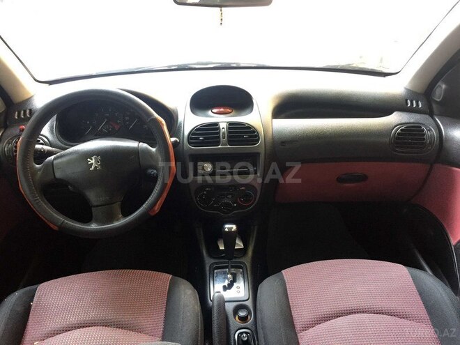 Peugeot 206 2004, 175,000 km - 1.4 l - Bakı