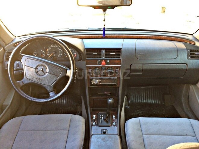 Mercedes C 180 1997, 208,000 km - 1.8 l - Gəncə