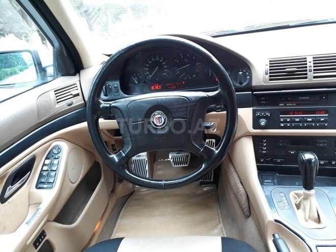 BMW 528 1996, 230,000 km - 2.8 l - Sumqayıt