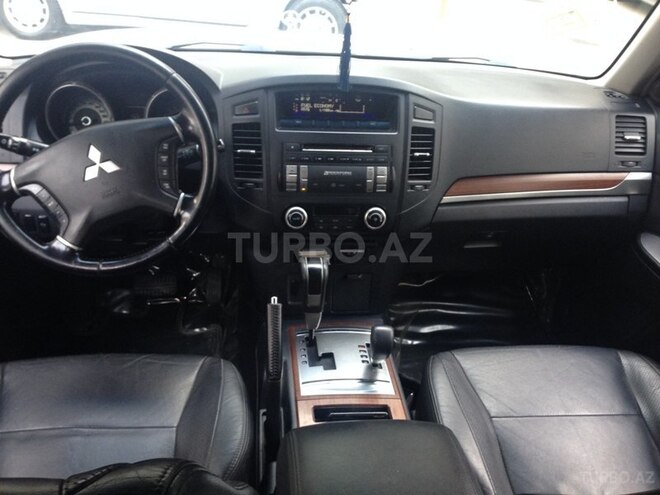 Mitsubishi Pajero 2008, 158,000 km - 3.0 l - Bakı