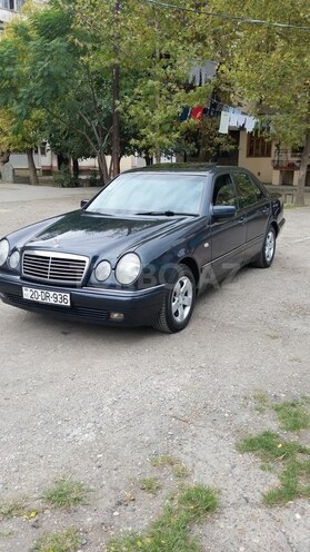 Mercedes E 230 1997, 230,000 km - 2.3 l - Mingəçevir