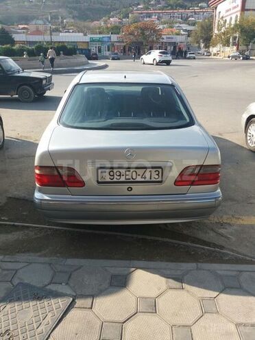 Mercedes E 200 2000, 349,000 km - 2.0 l - Bakı