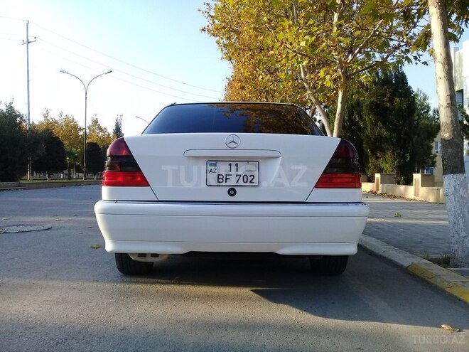 Mercedes C 230 1999, 118,500 km - 2.3 l - Beyləqan